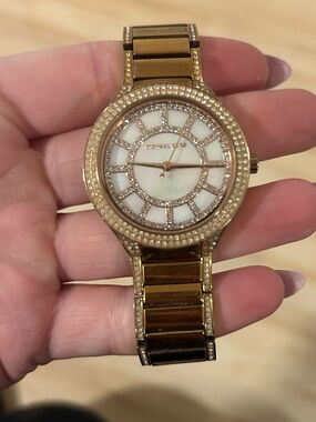 VGUC Michael Kors rose gold watch
